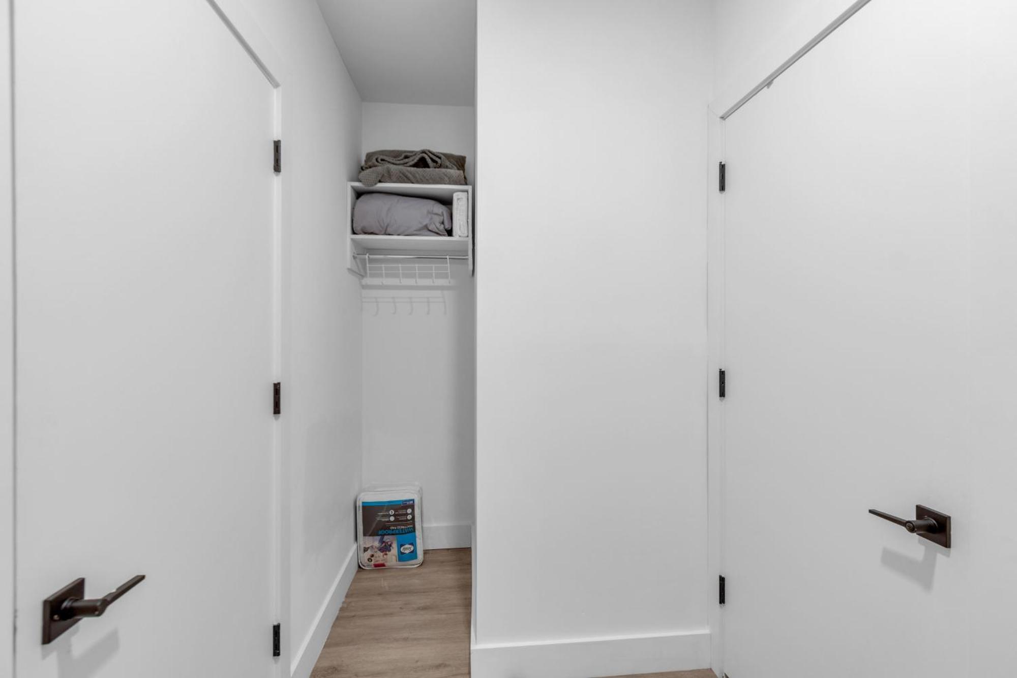 Royal Oasis Indoor Pool, Free Parking, Near Nyc Apartment Елизабет Екстериор снимка