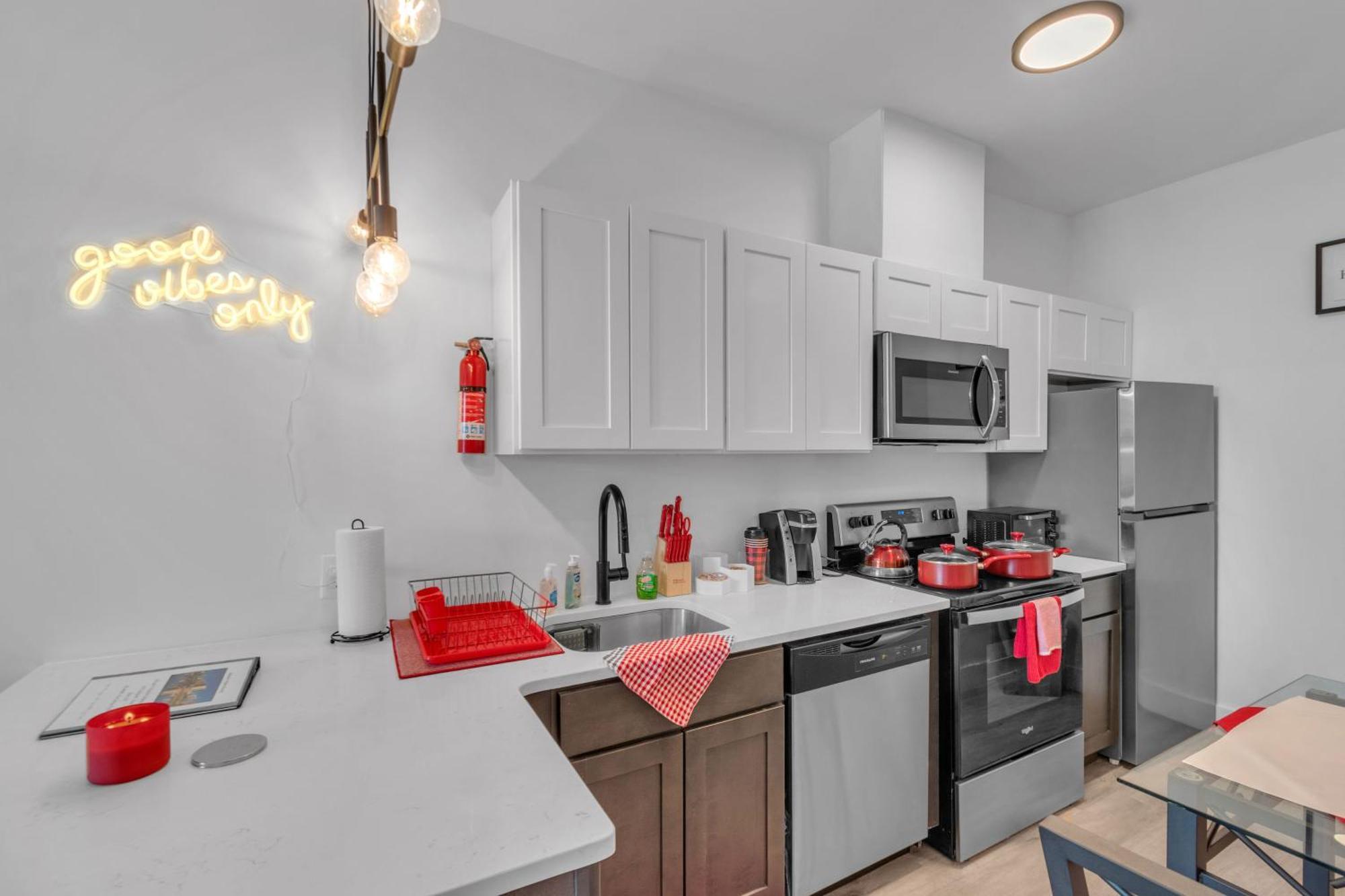 Royal Oasis Indoor Pool, Free Parking, Near Nyc Apartment Елизабет Екстериор снимка