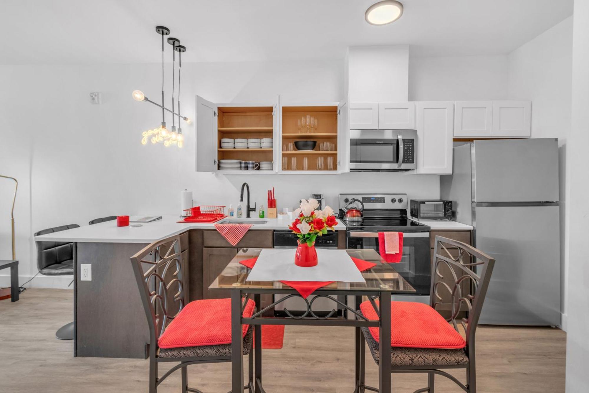 Royal Oasis Indoor Pool, Free Parking, Near Nyc Apartment Елизабет Екстериор снимка